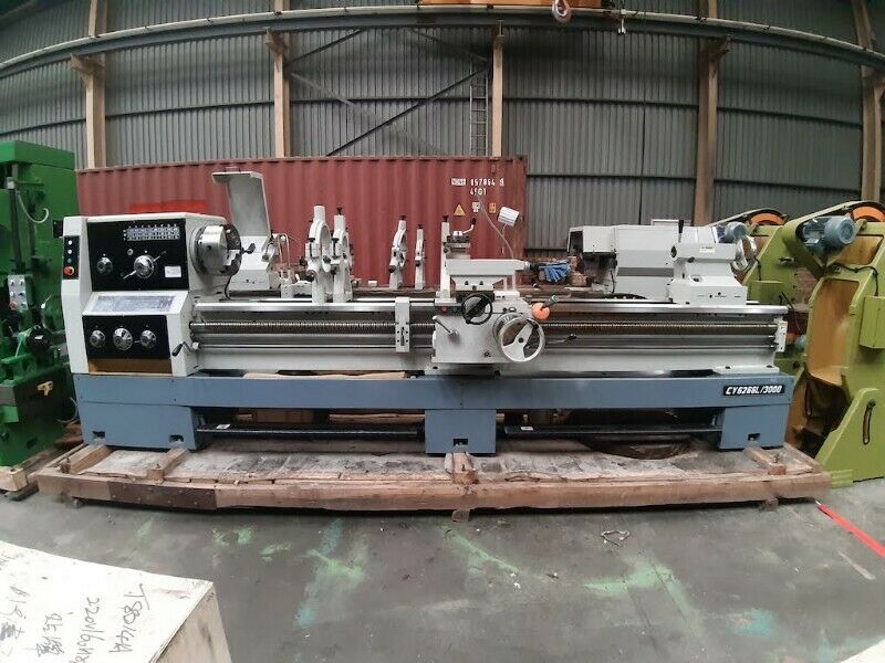 Lathe 660 x 2000